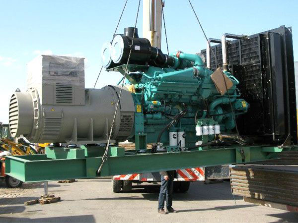 北京冬季柴油发电机启动前，如何检查燃油标号是否适配？